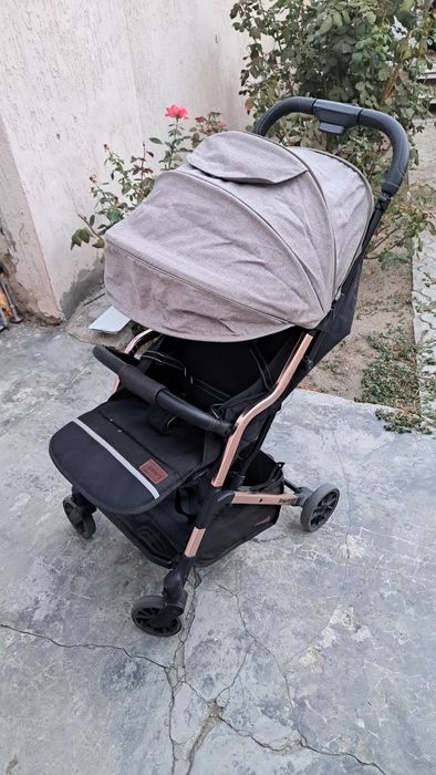 Коляска прогулочная