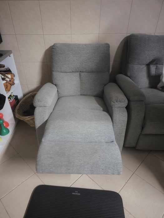 2x Poltrona quase nova