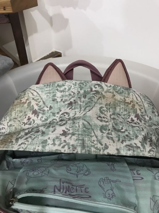 Mochila escolar para menina