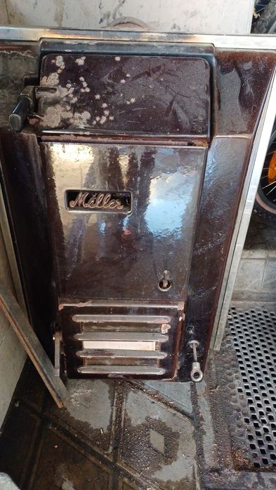 Чугунный камин.Буржуйка