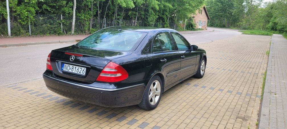 Mercedes E211 2.2 CDI automat 2005r.
