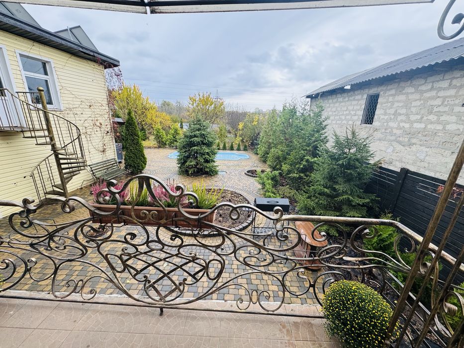 Подобово будинок. Басейн з підігрівом. Чан-Джакузі. м.Буча