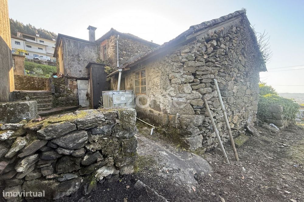 Moradia para restauro