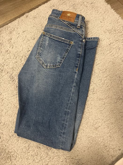 Продам джинси Colins