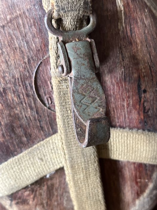 Manierka Wehrmachtu "kokos"  HRE 42 D.R.G.M