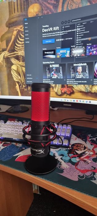 Мікрофон HyperX Quadcast з кронштейном