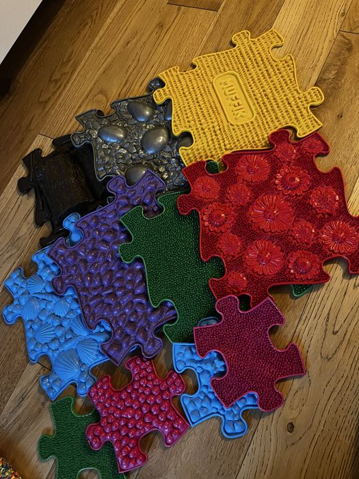 Mata puzzle sensoryczne Muffik 11 elementow