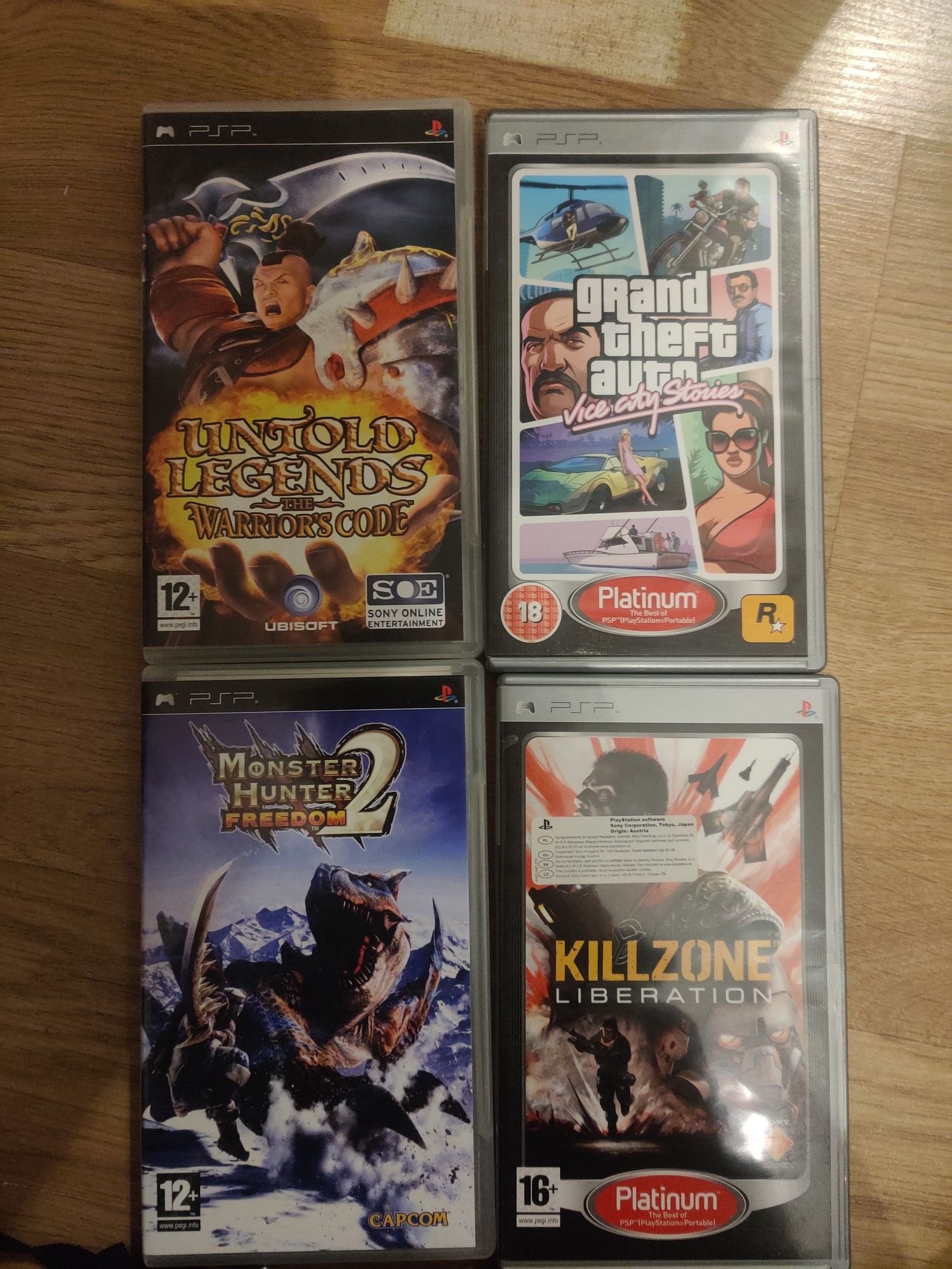 PSP z baterią do wymiany z 4 grami