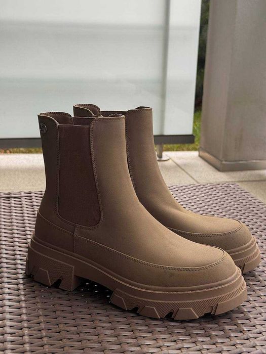 Liu Jo botki beżowe, nowe, r. 38