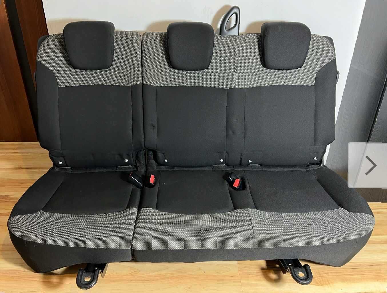 Dacia DOKKER Lift Fotele kanapa Siedzenia NOWA tylna tył siedzenie