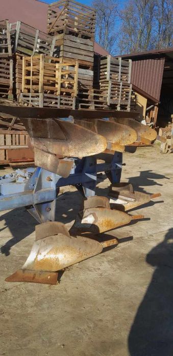 Pług obrotowy 3 skibowy