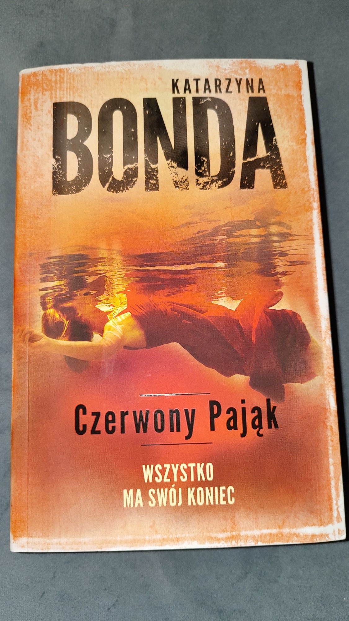 Czerwony pająk - K. Bonda, z autografem