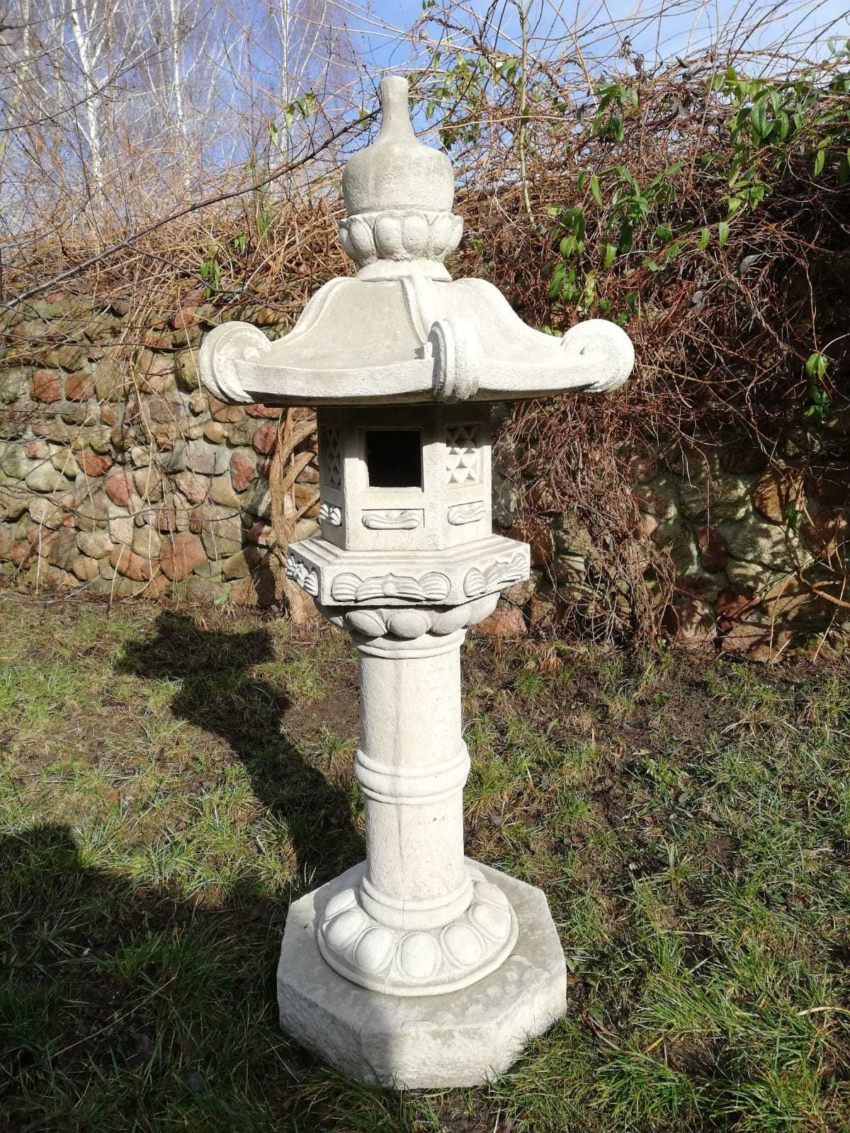 Lampa ogrodowa japońska