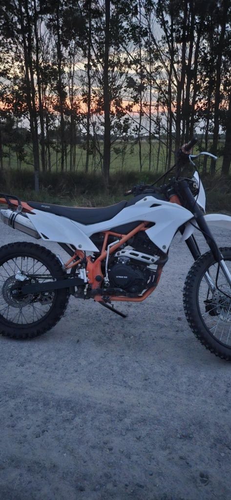 Cross defender 250