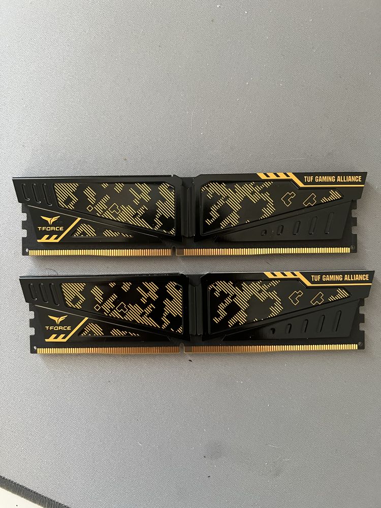 ОЗУ TEAMGROUP T-Force DDR4 - 3200 16gb