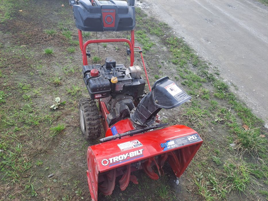 Odśnieżarka storm troy bilt