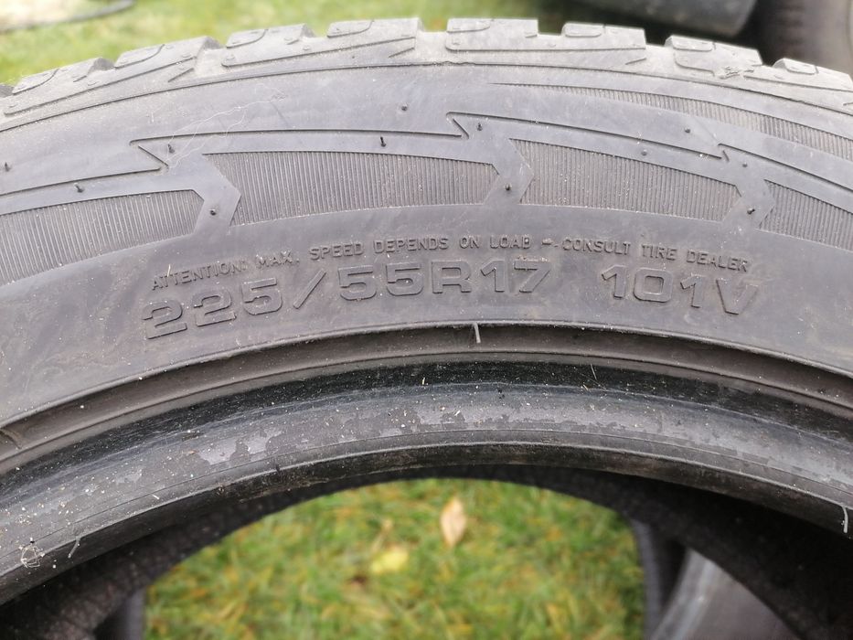 Opony 225/55R17 GOODYEAR zima