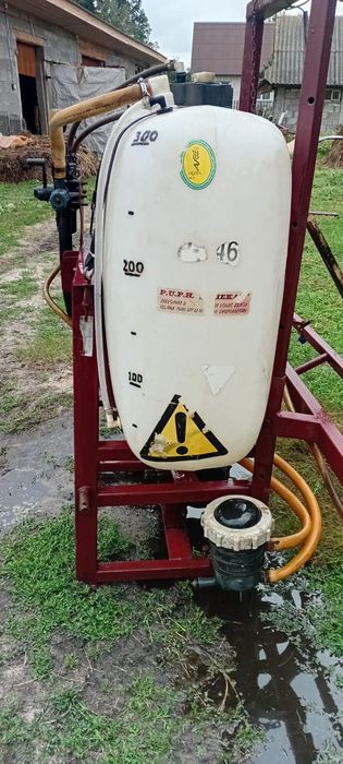 Оприскувач ширина захвату 10 метрів н