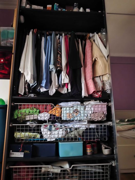 Roupeiro - IKEA 2,37 n  Altura/ 2 Largura / 60 Profundidade Preto