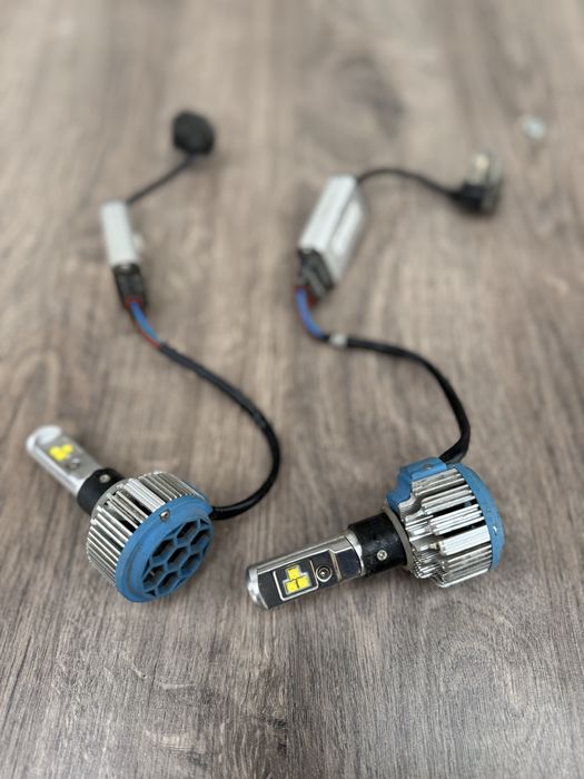 Продам лед лампи