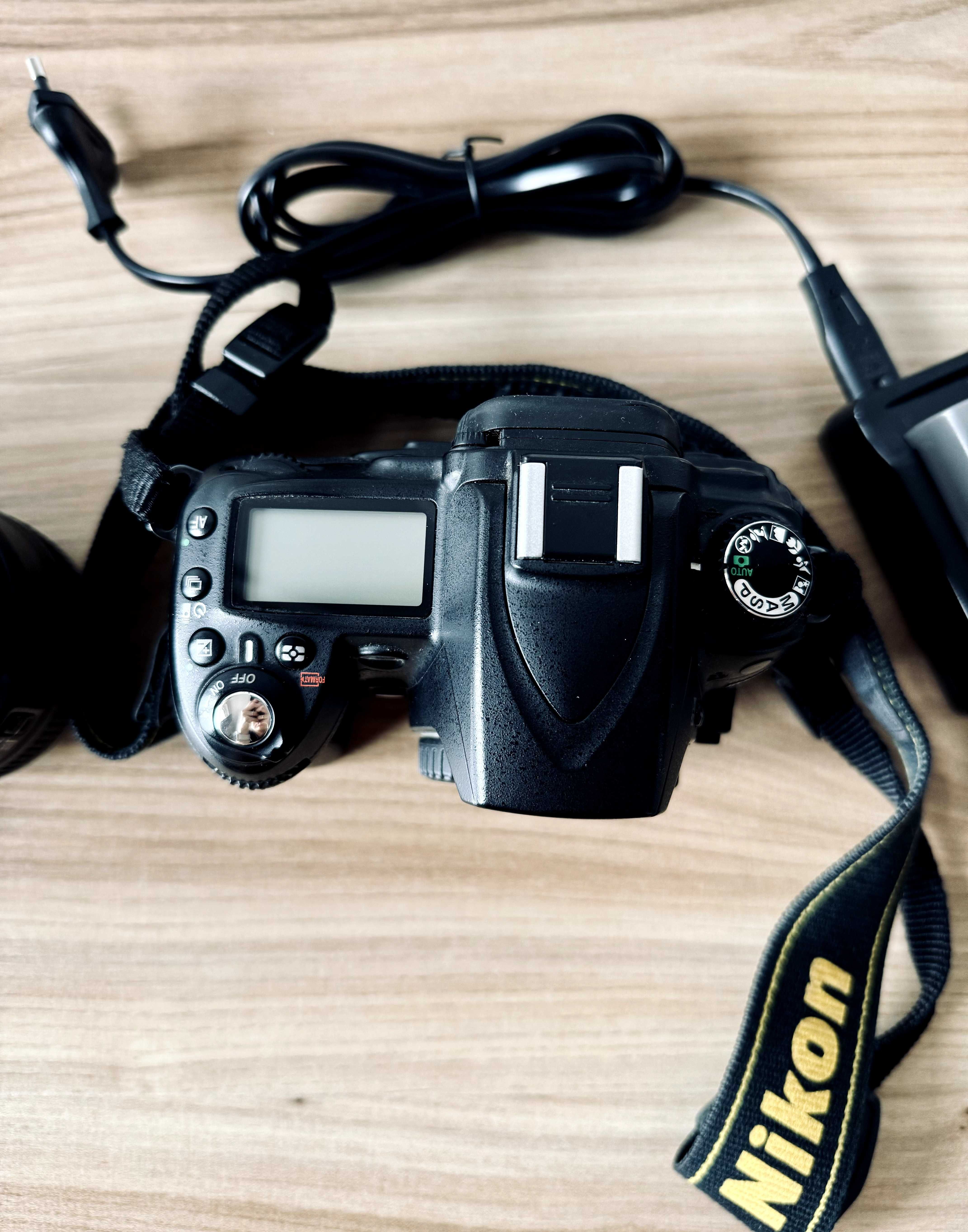 Nikon D90 + obiektywy: 18-105 VR + standardowy AF-S 50mm f/1,8G