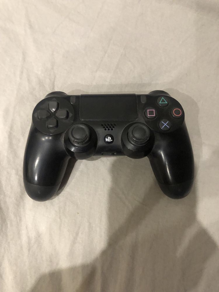 Playstation 4 pro на 1тб