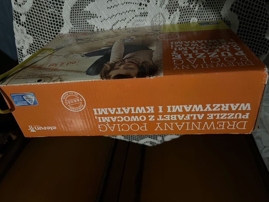 Puzzle drewniany pociąg z literami