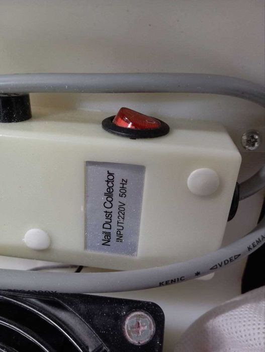 Срочно! Настільна витяжка для манікюру Nail Dust Collector