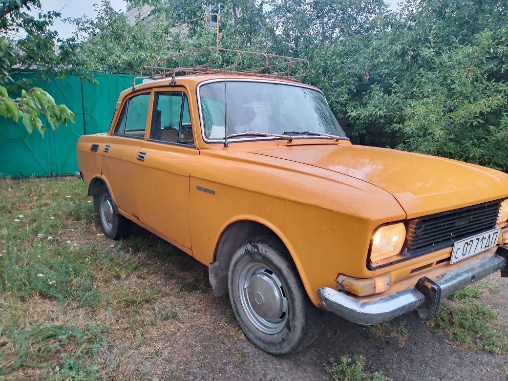 Срочно продам москвич 2140