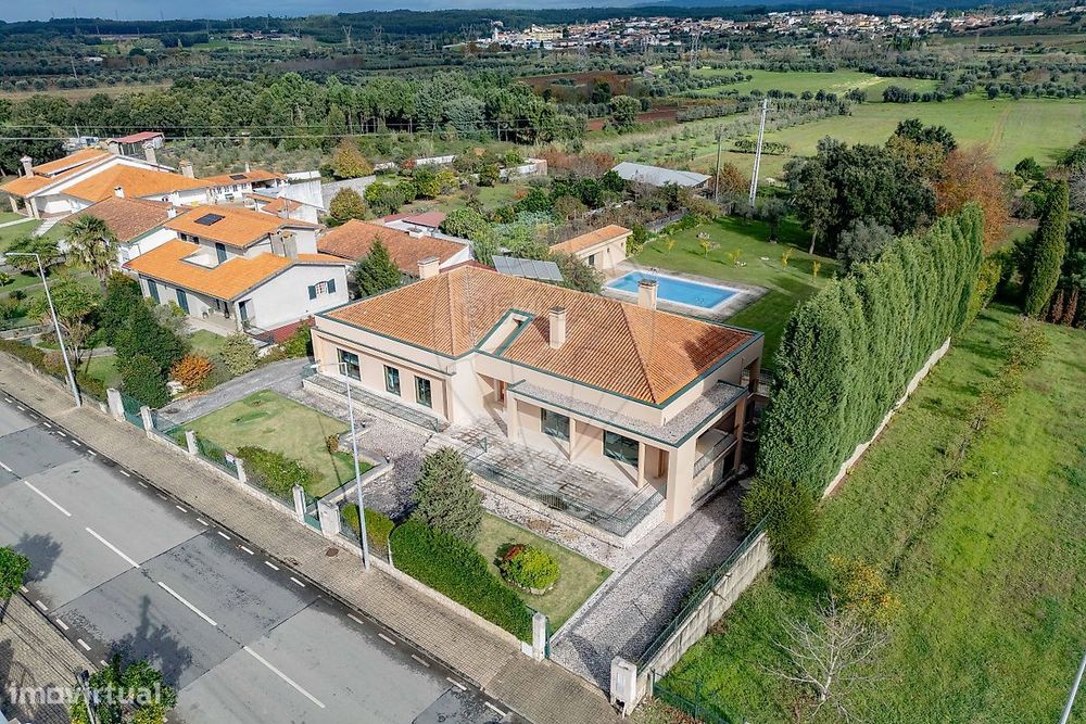 Moradia T5 para venda