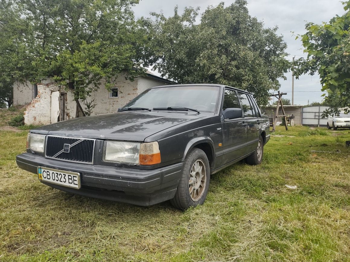 Автомобіль Volvo 740 Gl