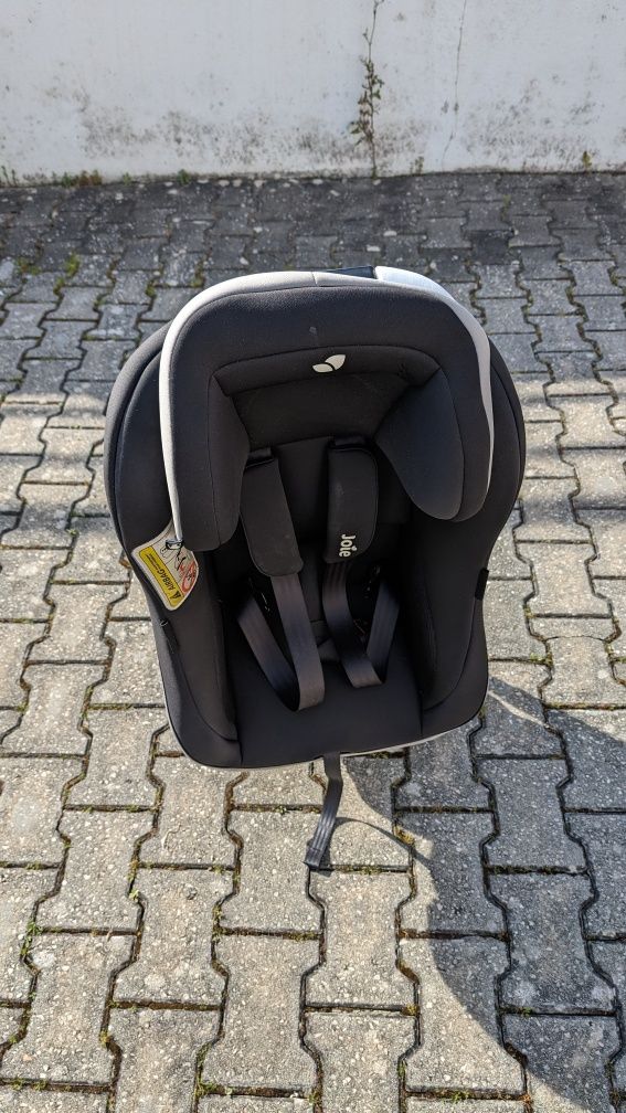 Cadeira Joie Spin-Safe Plus Test rear-facing isofix rotativa