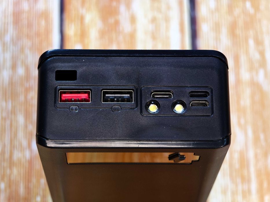 Корпус 16 АКБ Fast Charge PD3.0 16W 18650 швидка беспровідна PowerBank