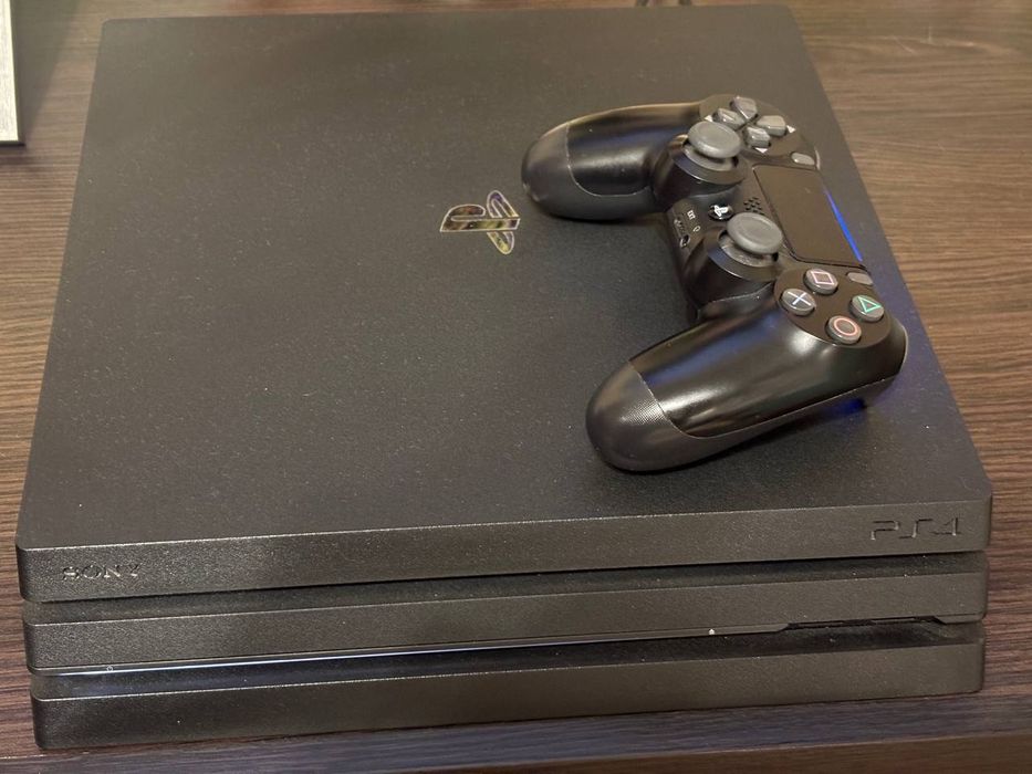 Playstation 4 pro 1 TB