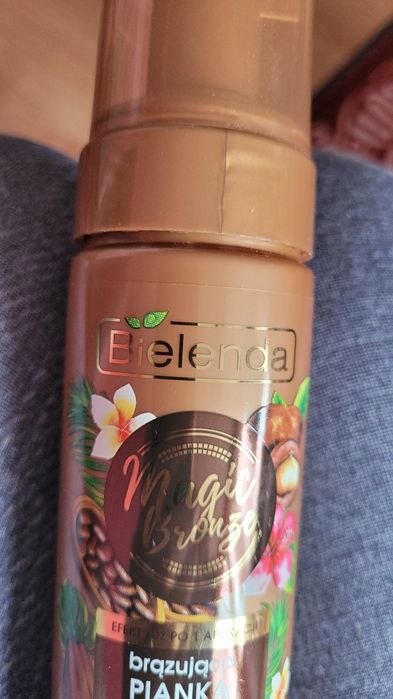 Brązująca pianka do ciała