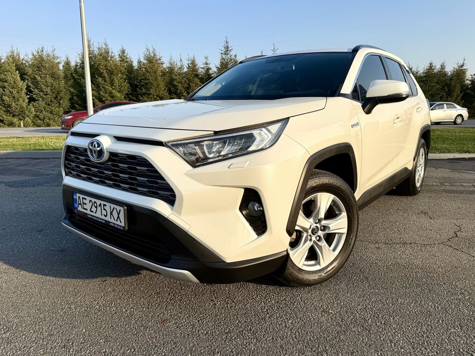 Toyota RAV4 Hybrid 2020 Official