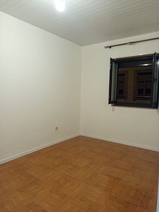 Moradia térrea T2_Ao Campo Alegre