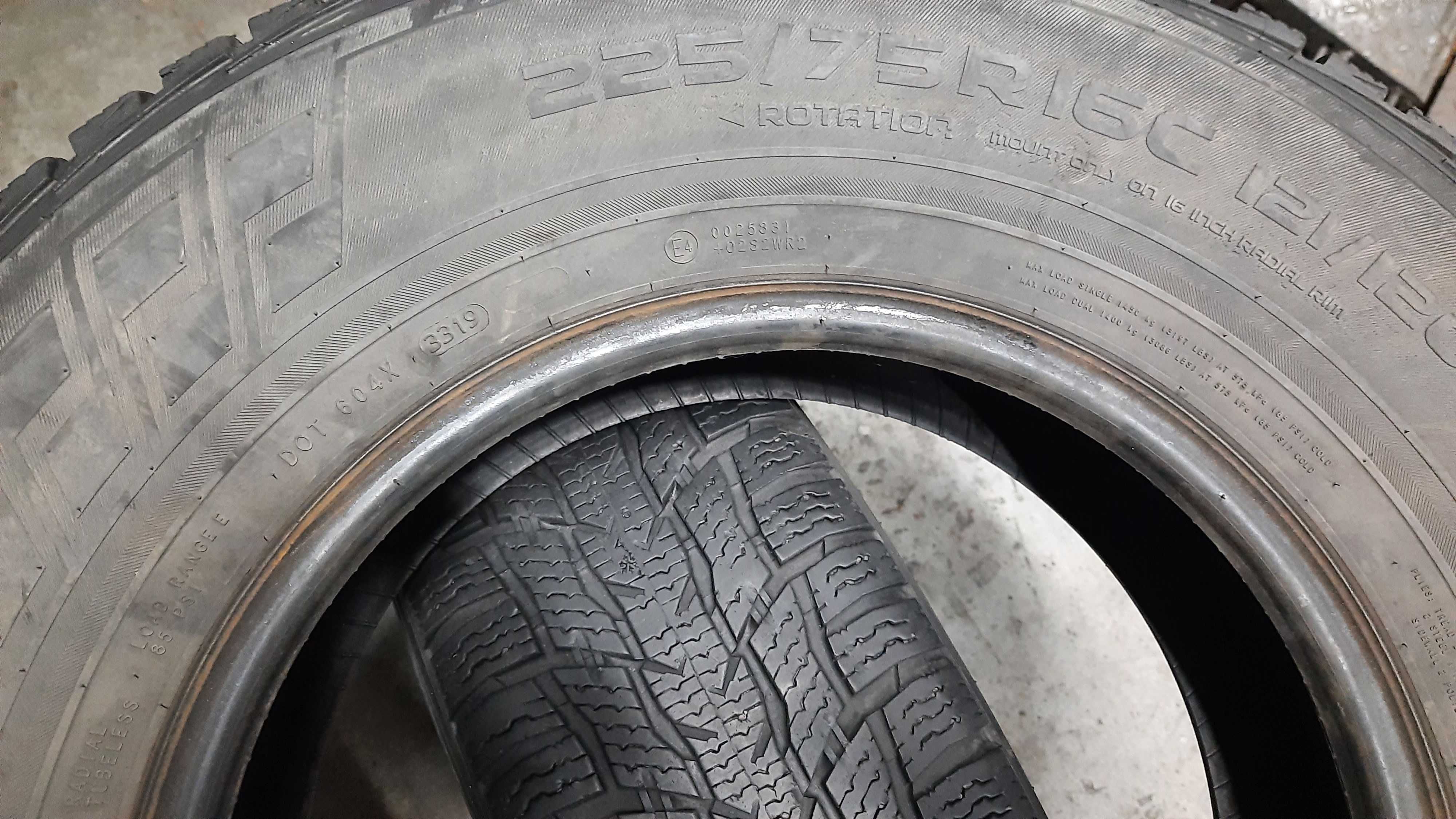 225/75R16C Nokian WRC3 M+S