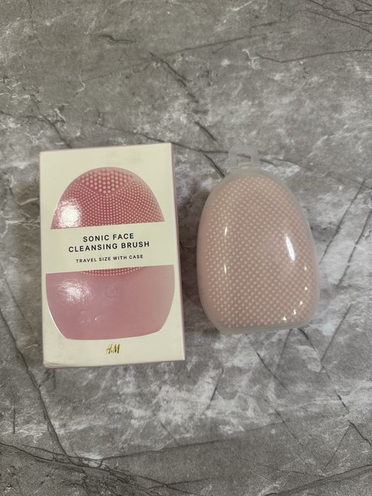 Звукова щітка для обличчя ,H&M