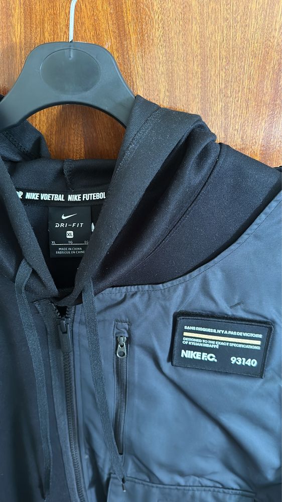Sweat Camisola Hoodie Nike Kylian Mbappe
