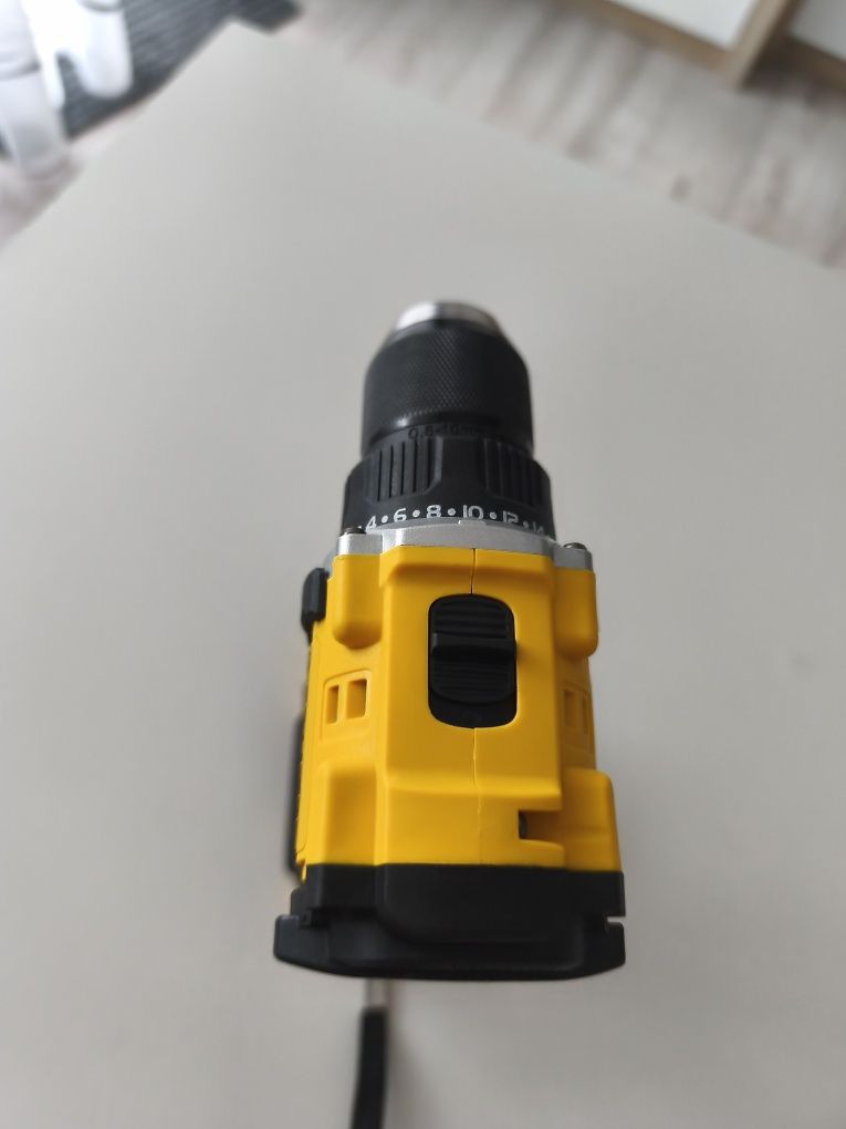 Nowa Wiertarko-wkrętarka DeWalt akumulatorowa DCD805