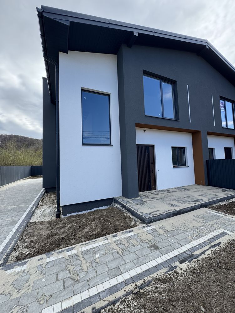 Продаж котеджу у Брюховичах БЕЗ КОМІСІЇ!