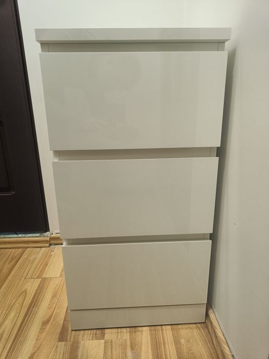 Szafka Ikea połysk