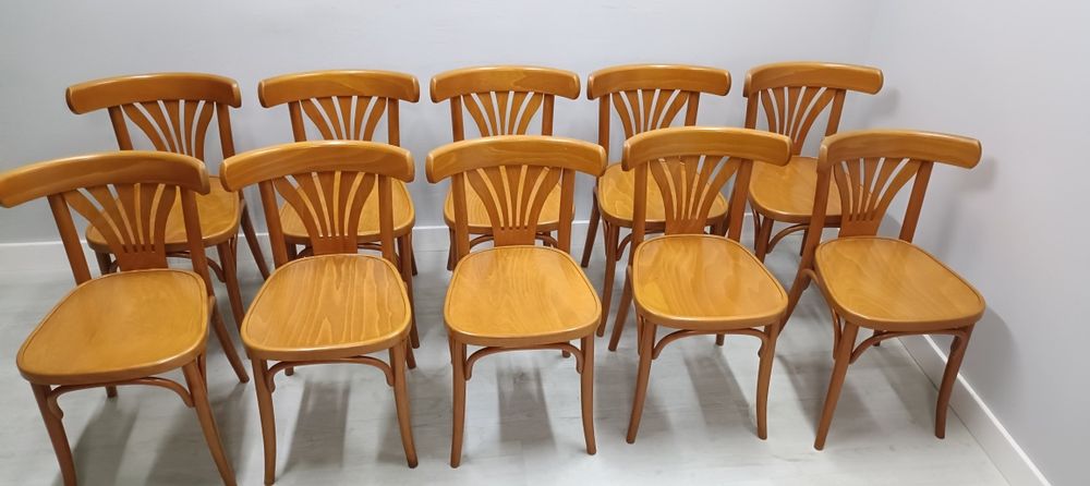 Krzesła drewniane gięte Thonet Fameg Radomsko dostępne 12szt