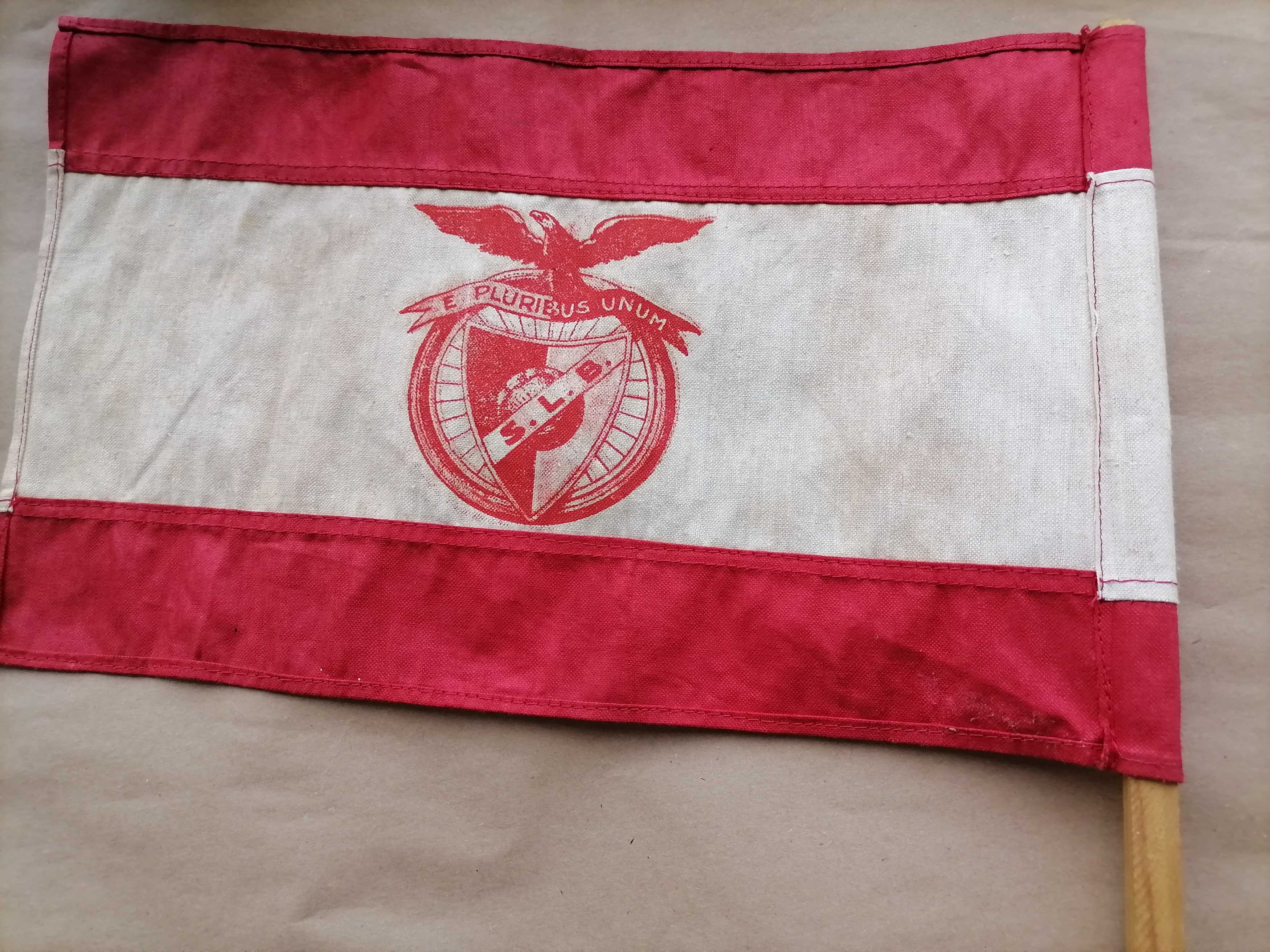 BENFICA Bandeira c/35x21 cm Dimensão em Pano do Anos 60's