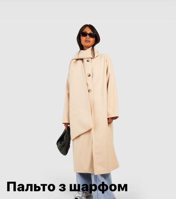 Пальто жіноче з шафом