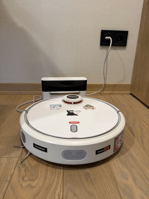 Продам робот пилосос Xiaomi Mi Robot Vacum Cleaner