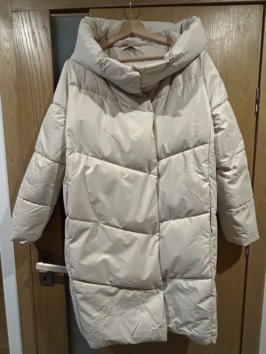 Nowa zimowa kurtka damska Reserved L 40 ecru