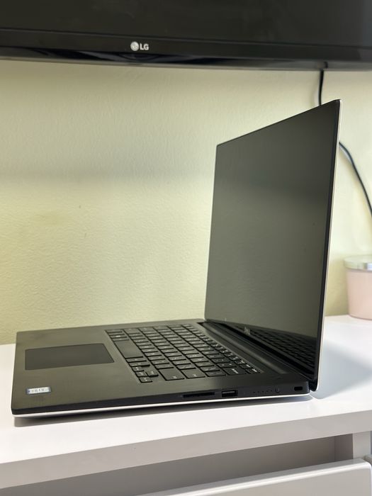 сенсорний ноутбук dell xps 15   i7|7700 32gb| 1tb 4gb nvi ssd 4k video