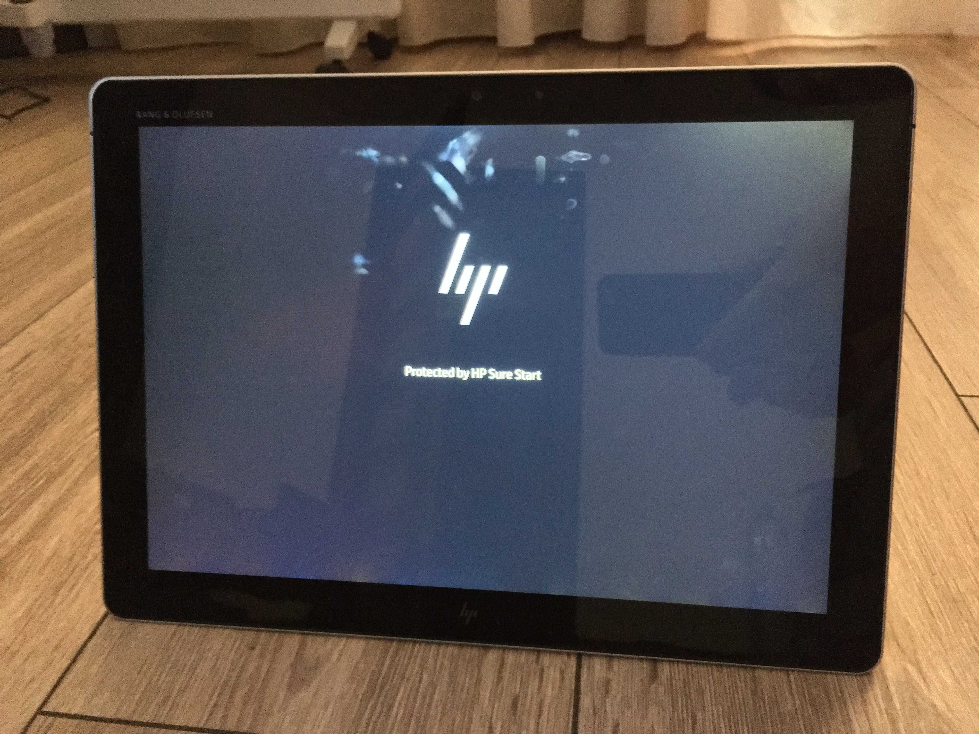 Ноутбук HP Elite X2 1012 G2 12,3" i5-7300u/8 RAM/256 SSD LTE